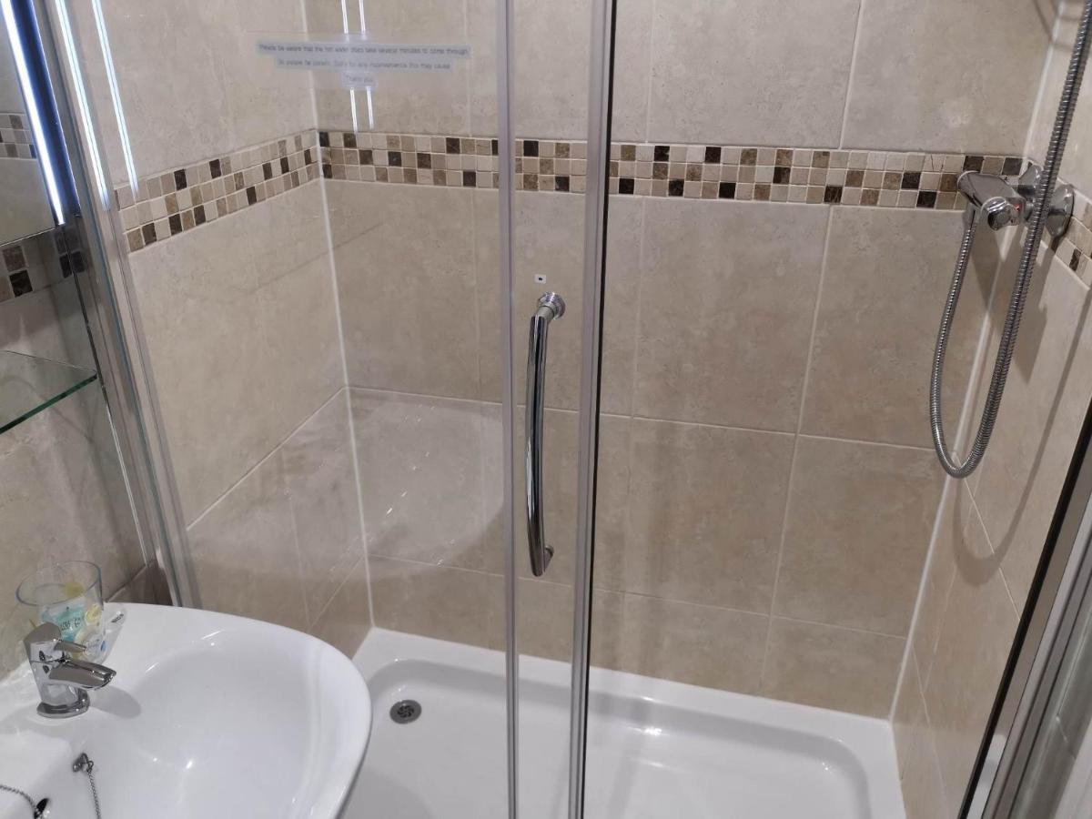 Llety Teifi Guest House Cardigan Luaran gambar