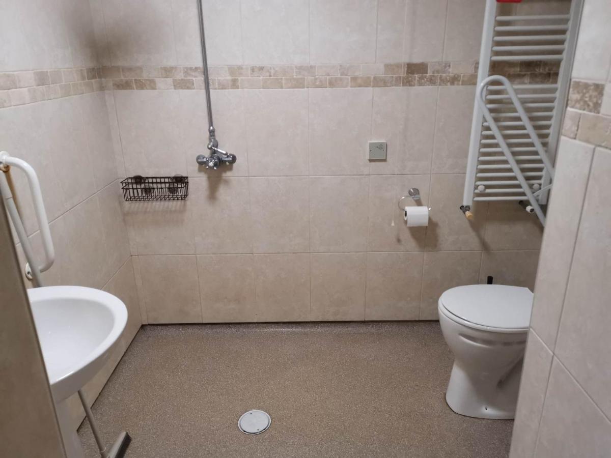 Llety Teifi Guest House Cardigan Luaran gambar