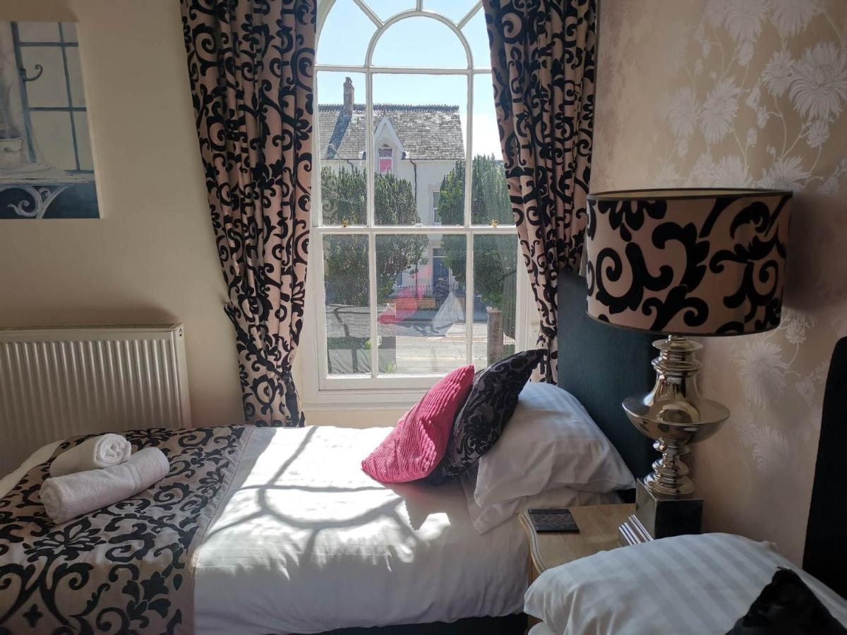 Llety Teifi Guest House Cardigan Luaran gambar